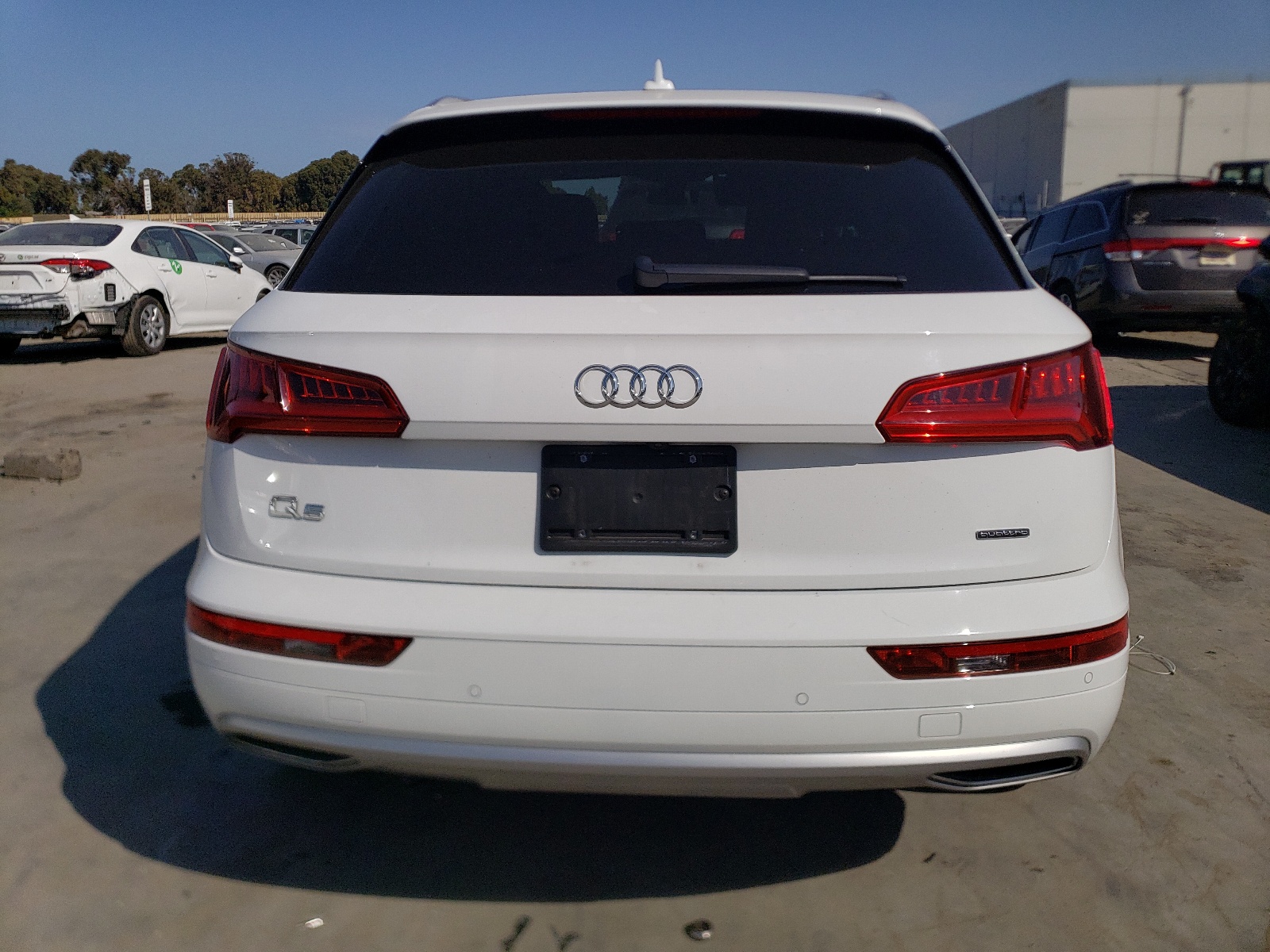 WA1BNAFY6K2083660 2019 Audi Q5 Premium Plus