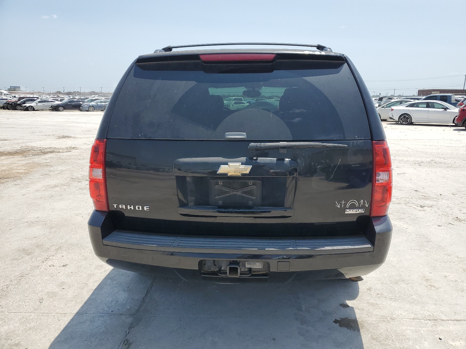 1GNSCAE02BR278192 2011 Chevrolet Tahoe C1500 Ls