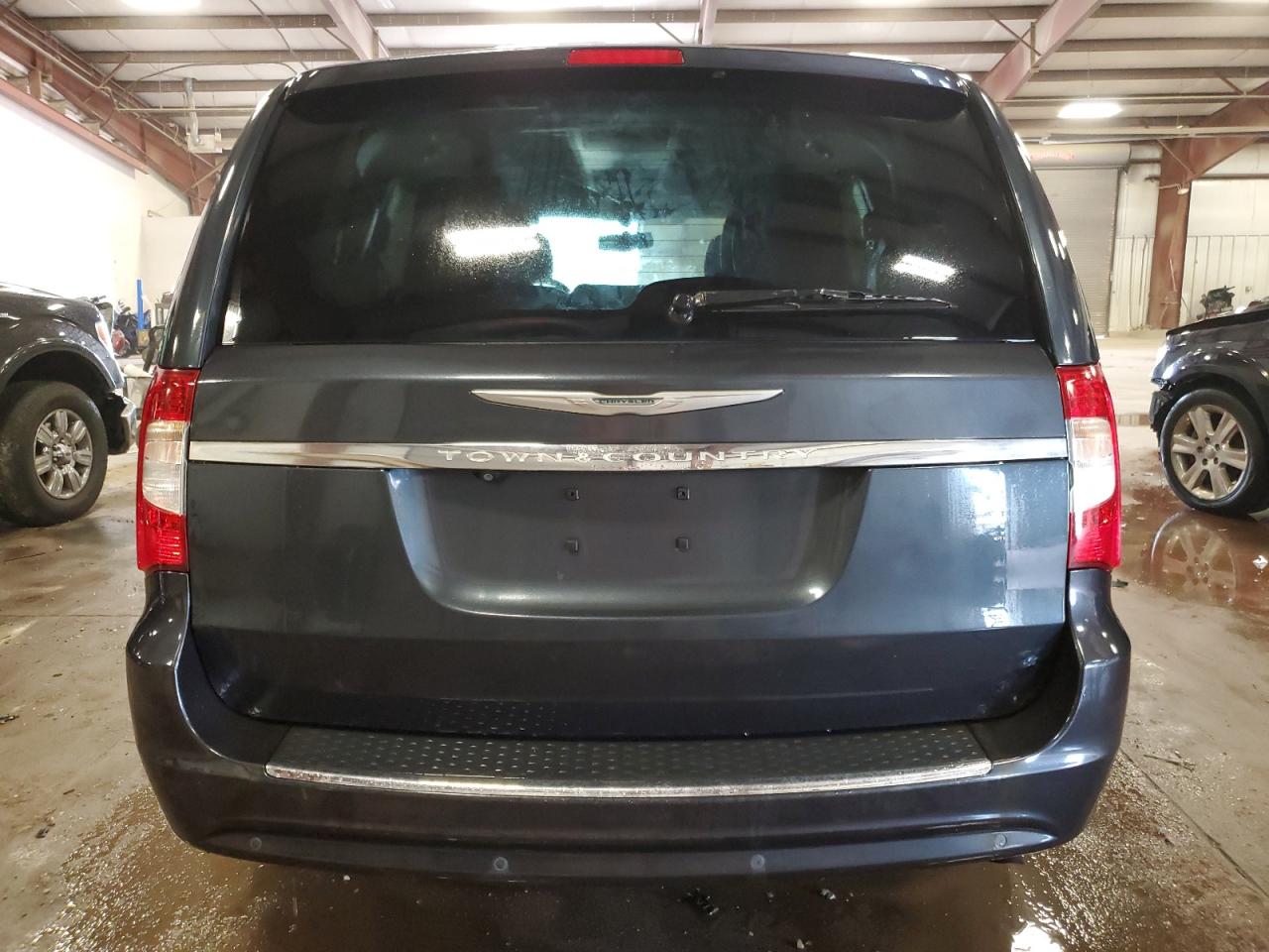 2014 Chrysler Town & Country Touring L VIN: 2C4RC1CG0ER198346 Lot: 61813234