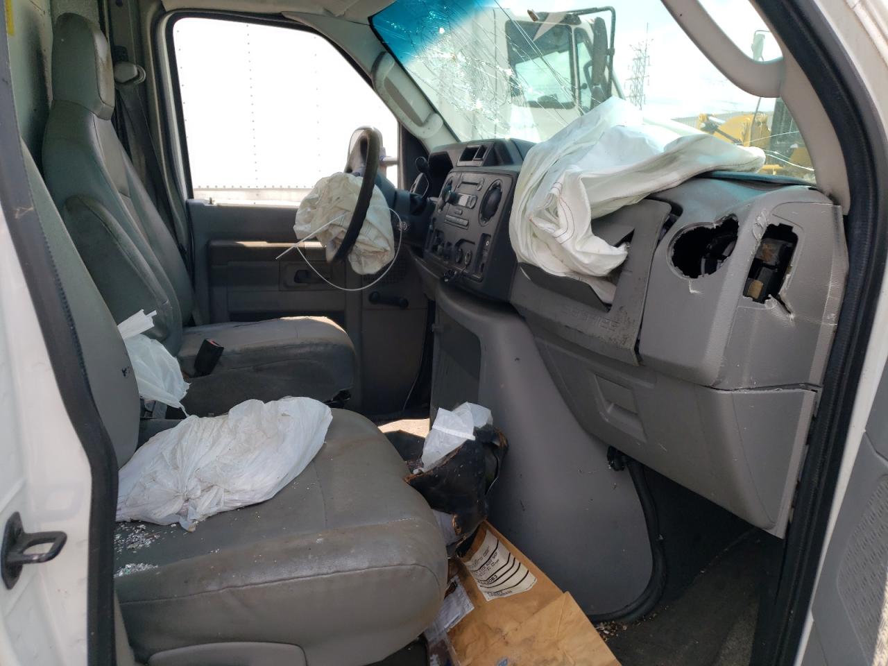 2010 Ford Econoline E350 Super Duty Cutaway Van VIN: 1FDWE3FL1ADA28328 Lot: 61770854