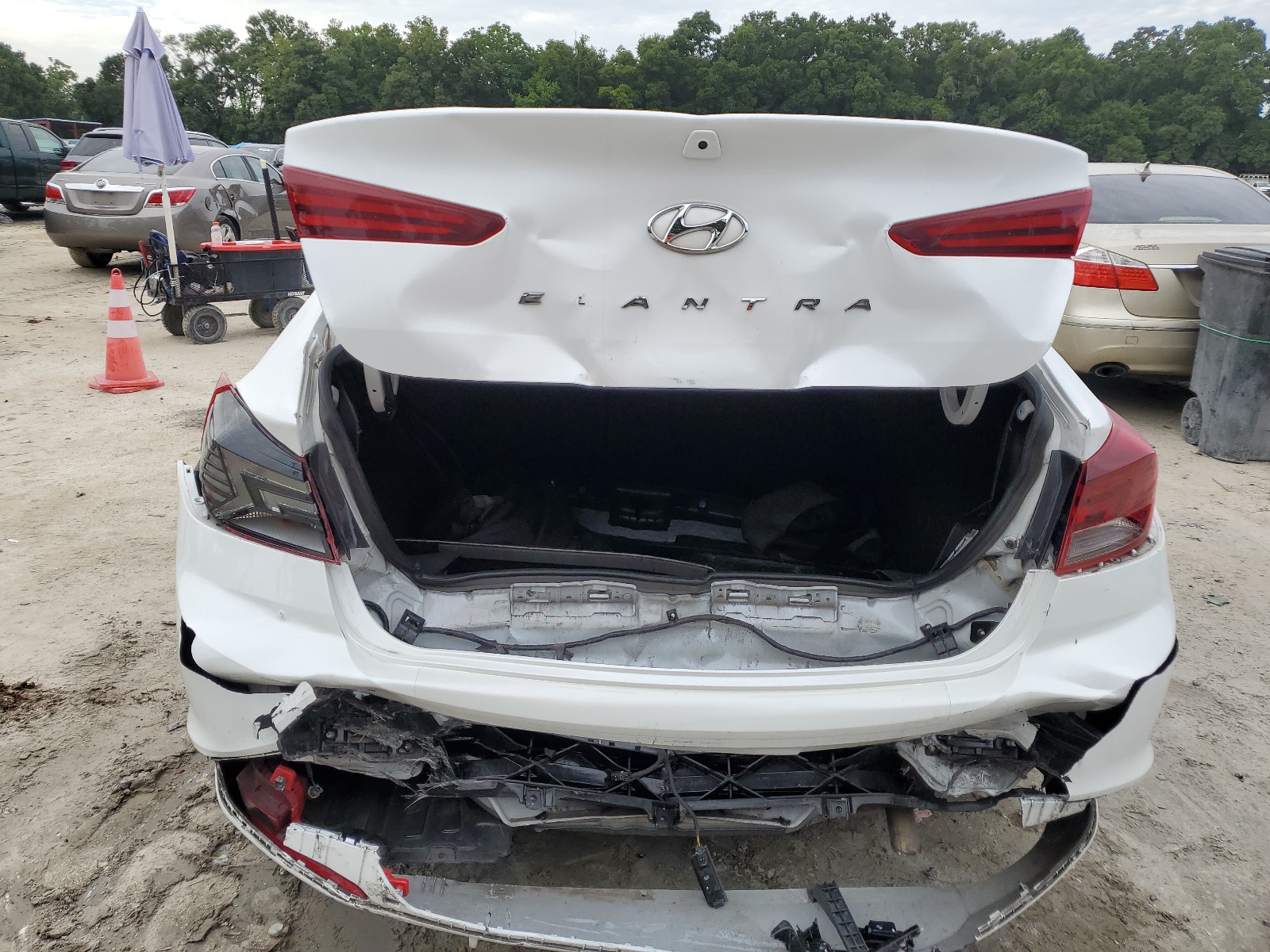5NPD84LF8KH446338 2019 Hyundai Elantra Sel