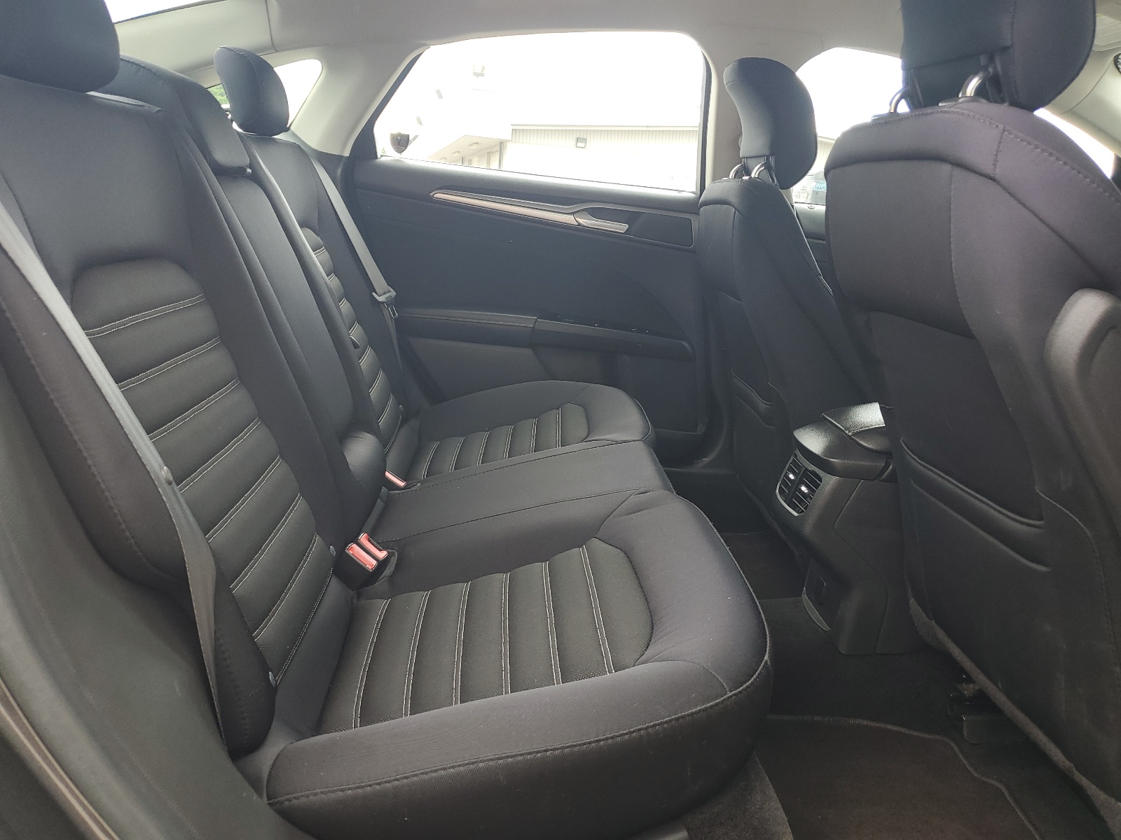 3FA6P0H76FR142973 2015 Ford Fusion Se