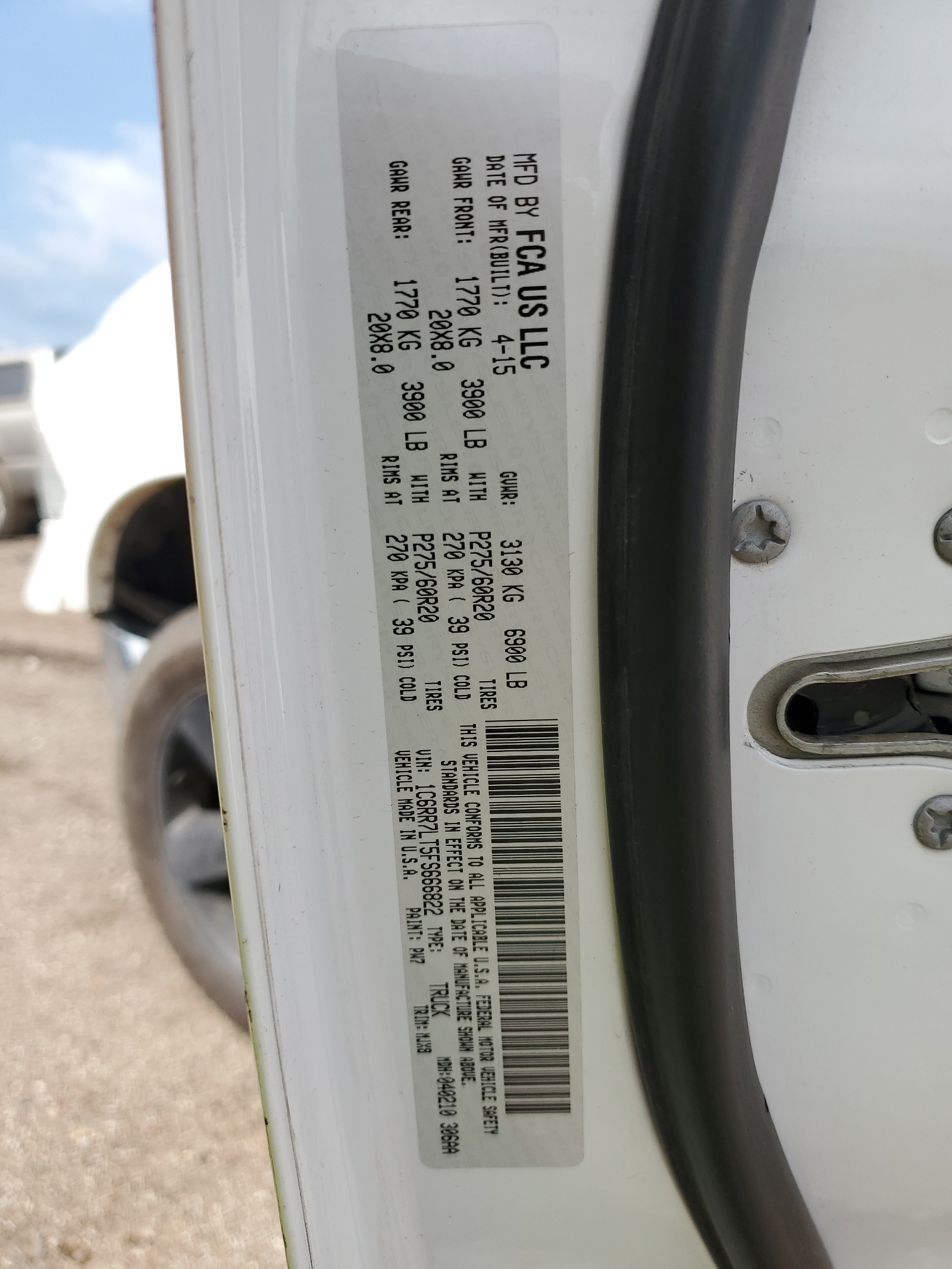 1C6RR7LT5FS666822 2015 Ram 1500 Slt