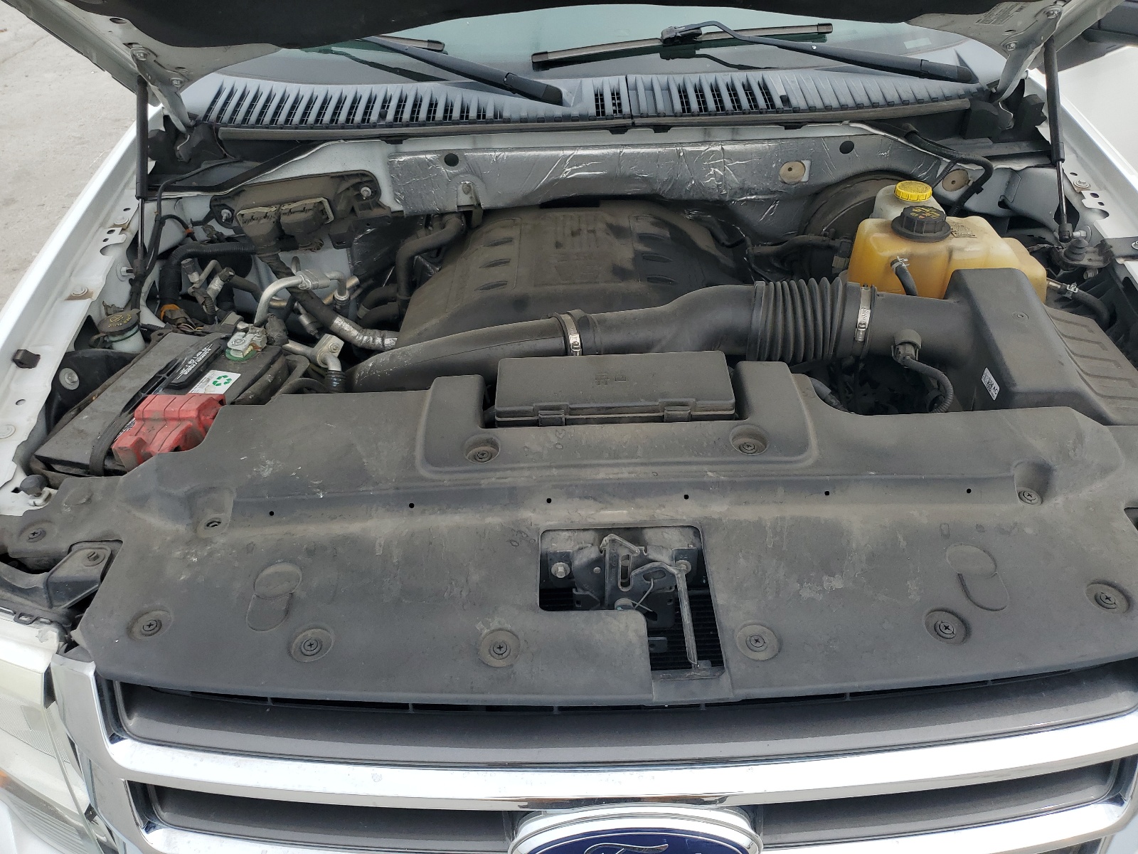 1FMJU1HT6GEF28017 2016 Ford Expedition Xlt