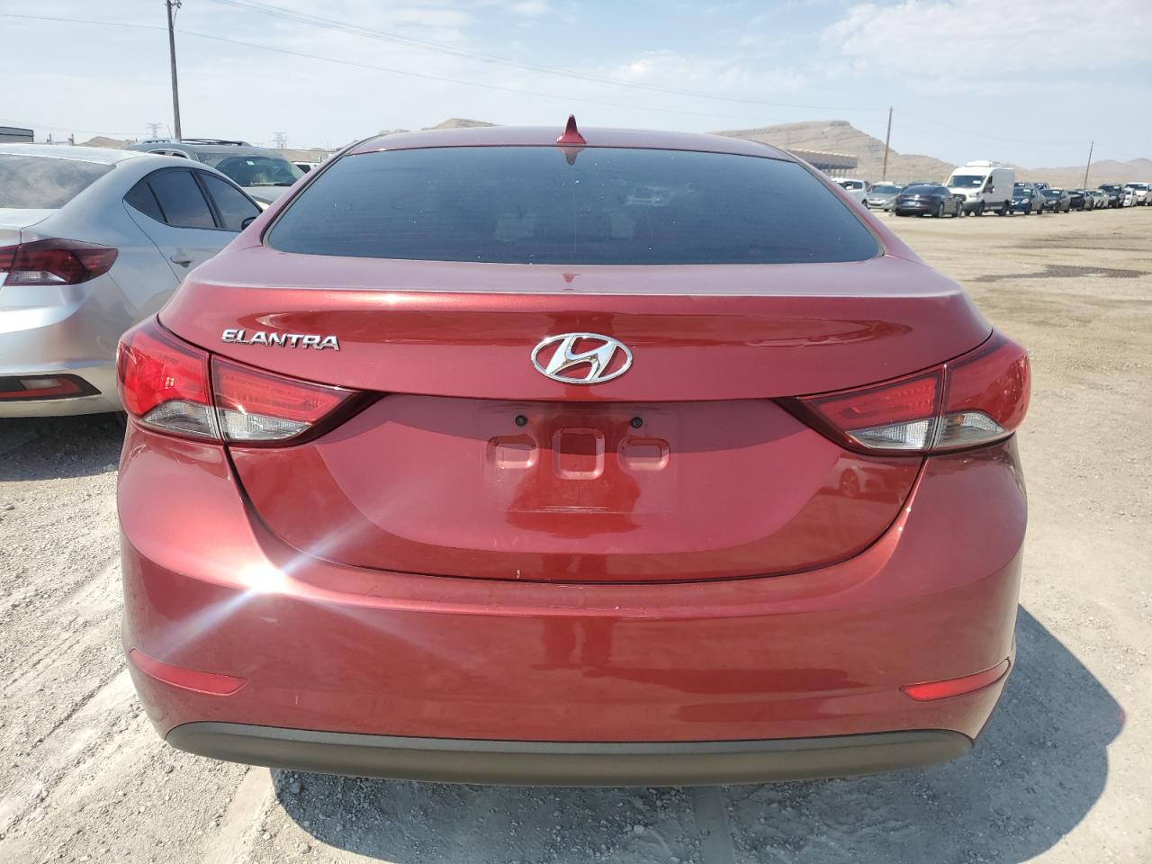 2015 Hyundai Elantra Se VIN: 5NPDH4AE9FH561286 Lot: 62040404