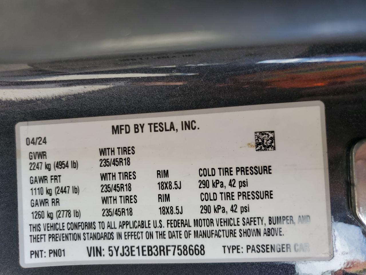 5YJ3E1EB3RF758668 2024 Tesla Model 3