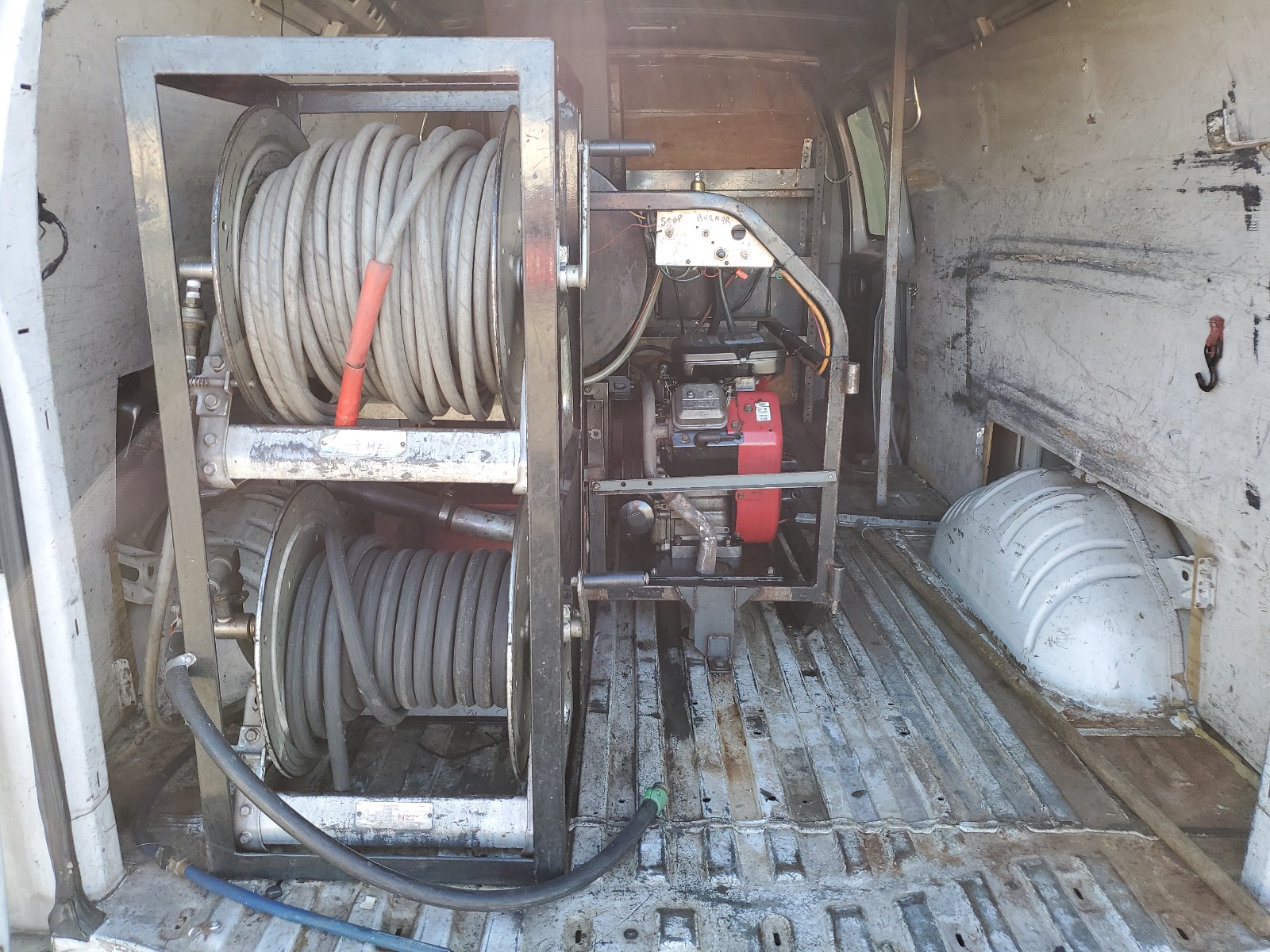 1GCGG29R3W1068688 1998 Chevrolet Express G2500