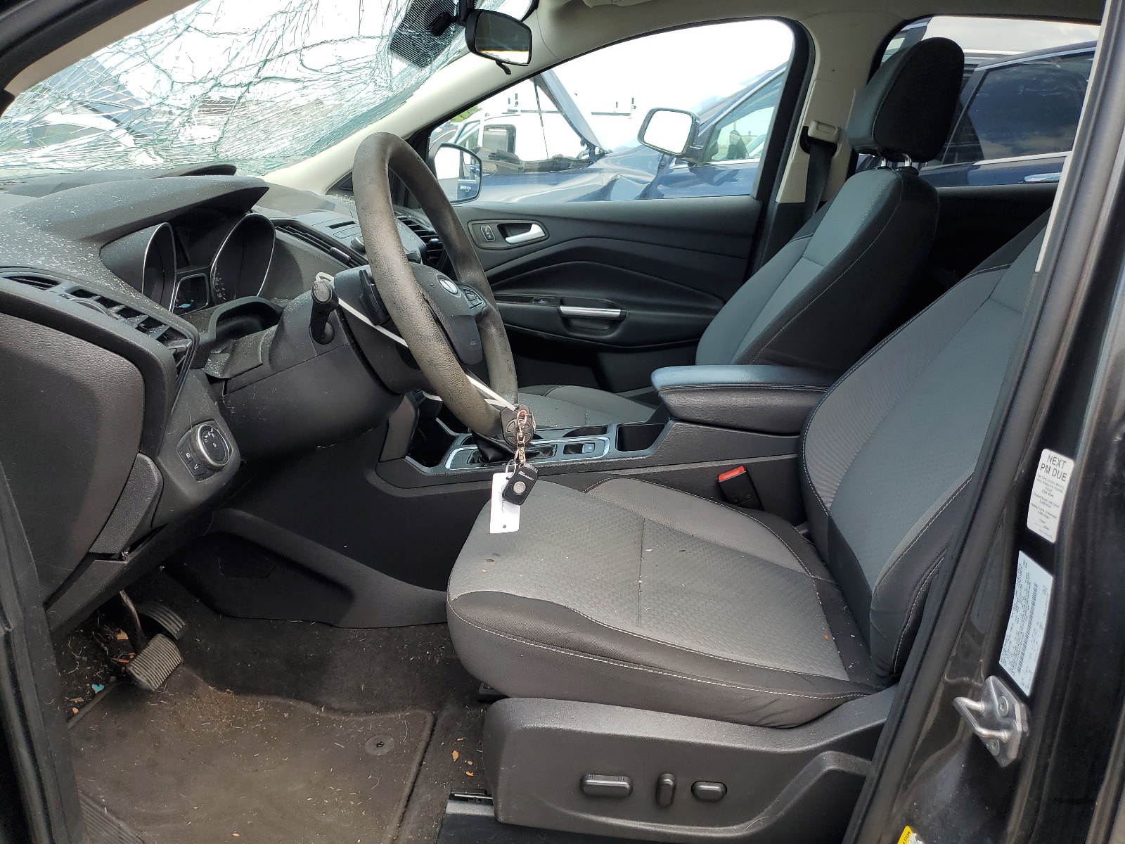 1FMCU0G96HUB67260 2017 Ford Escape Se