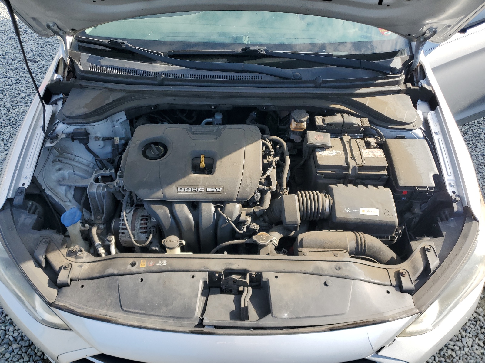 KMHD74LFXHU121817 2017 Hyundai Elantra Se