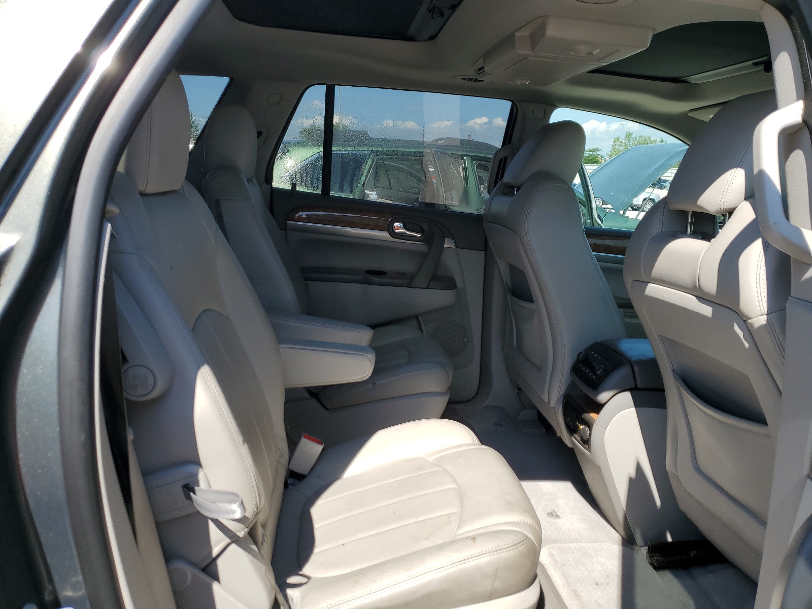 5GAKRBED7BJ354831 2011 Buick Enclave Cxl