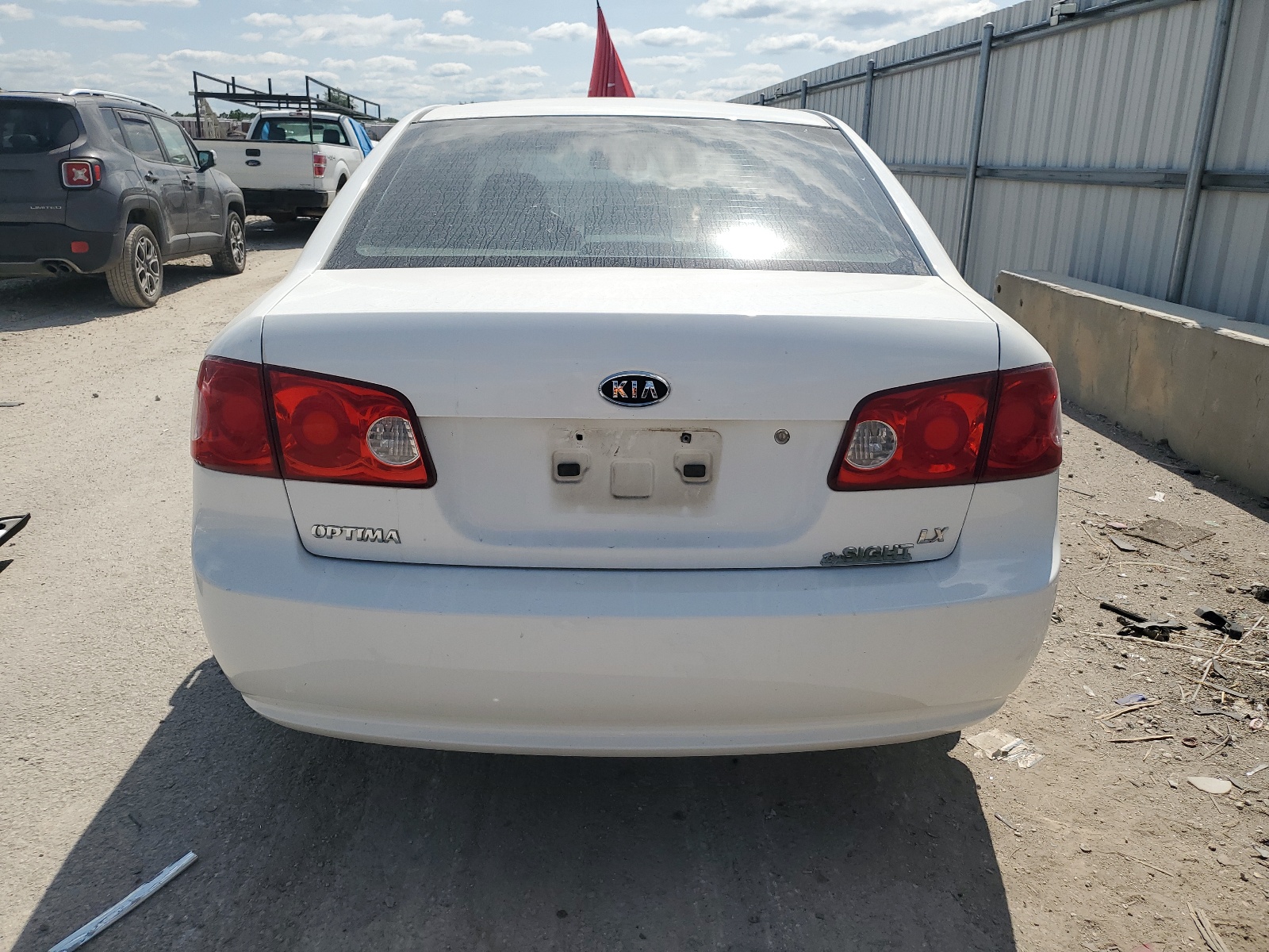 KNAGE123565048955 2006 Kia Optima Lx