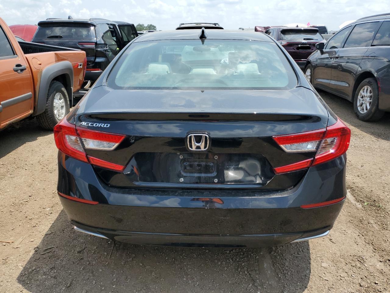 2018 Honda Accord Lx VIN: 1HGCV1F13JA162528 Lot: 61223244