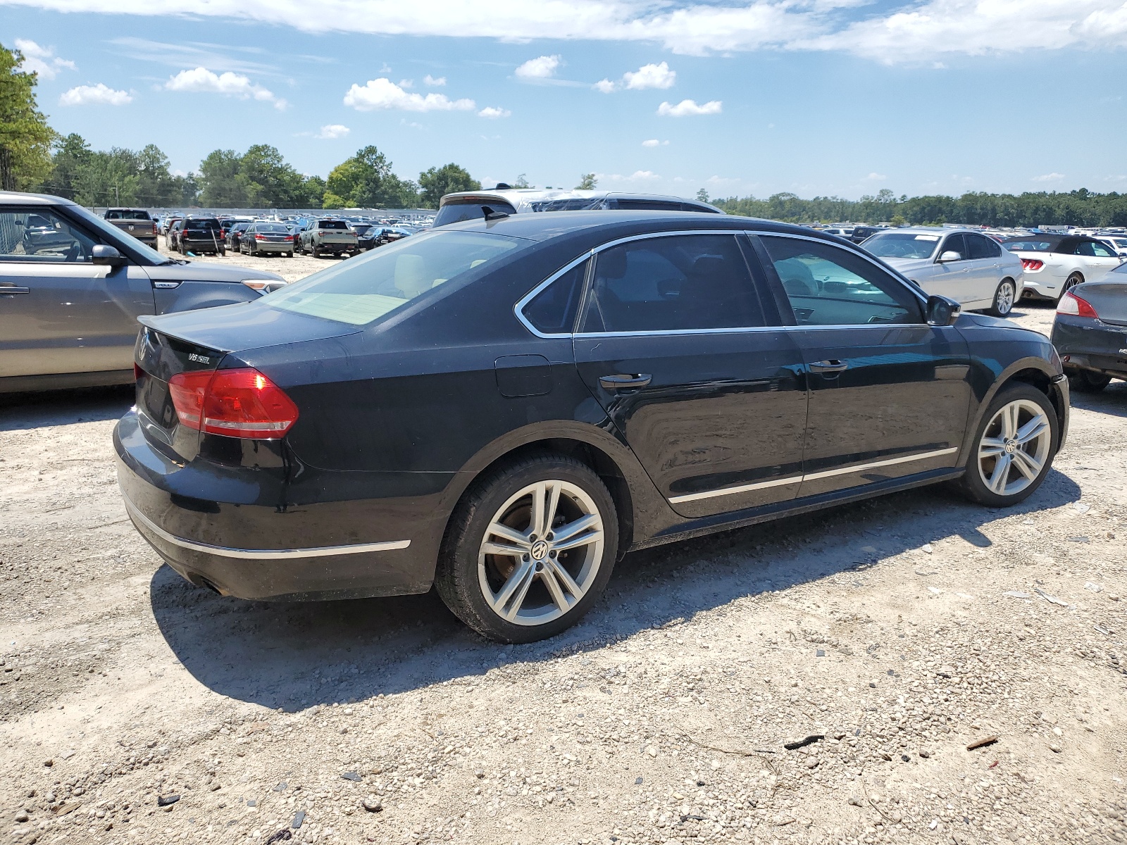 2014 Volkswagen Passat Sel vin: 1VWCM7A39EC072997