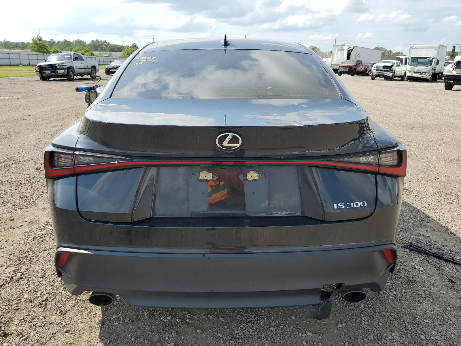 JTHCA1D27M5110563 2021 Lexus Is 300