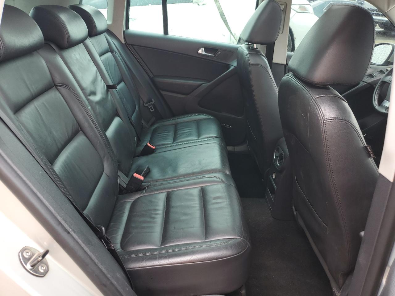 2010 Volkswagen Tiguan Se VIN: WVGBV7AX6AW535925 Lot: 64509364