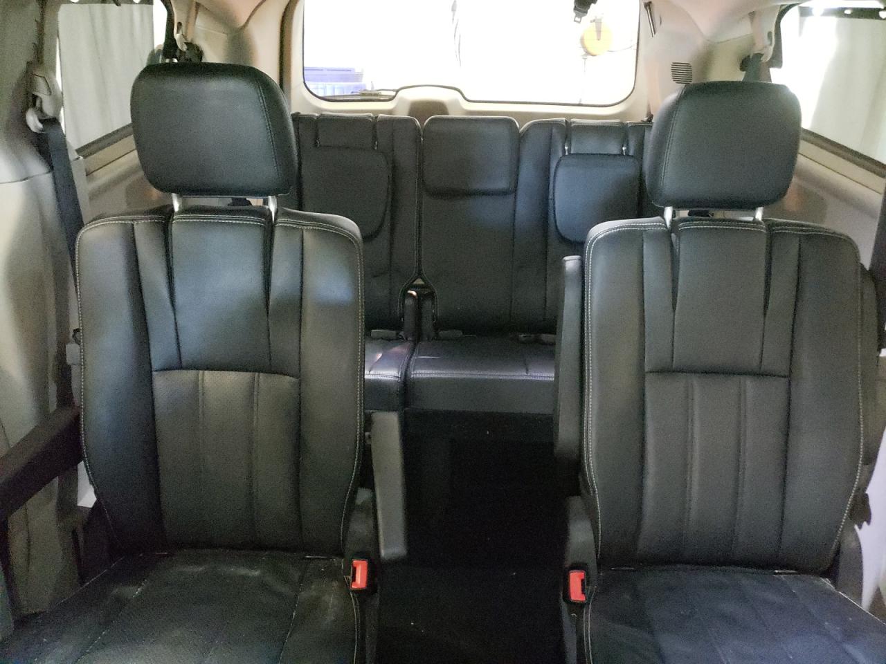 2015 Chrysler Town & Country Touring L VIN: 2C4RC1CG7FR754881 Lot: 63781144