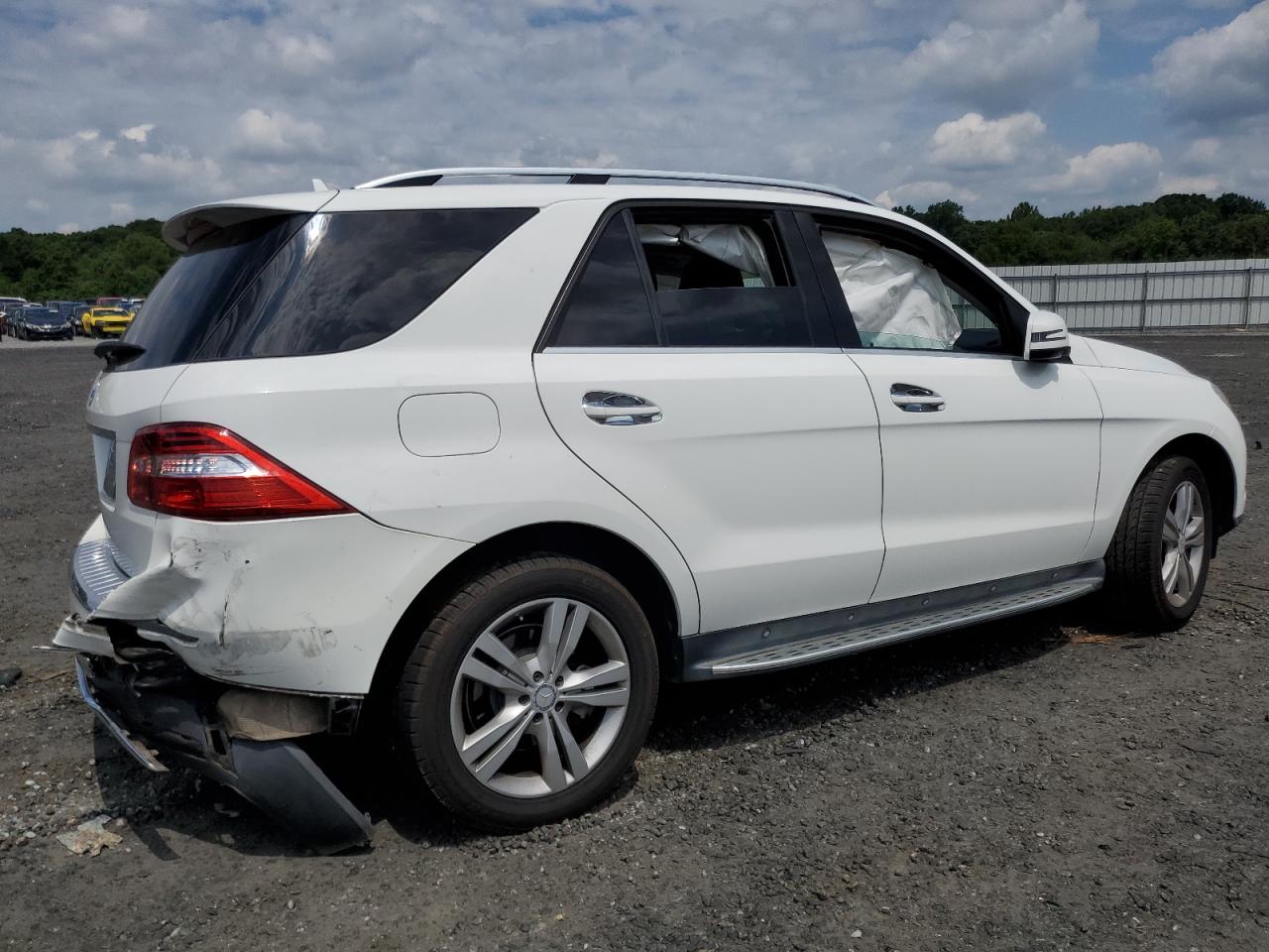 2015 Mercedes-Benz Ml 350 VIN: 4JGDA5JB7FA551357 Lot: 61566444