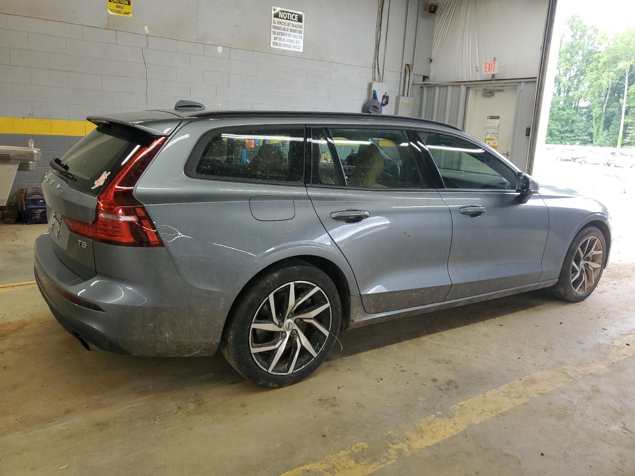 YV1102EK6L2350732 Volvo V60 T5 MOM 3