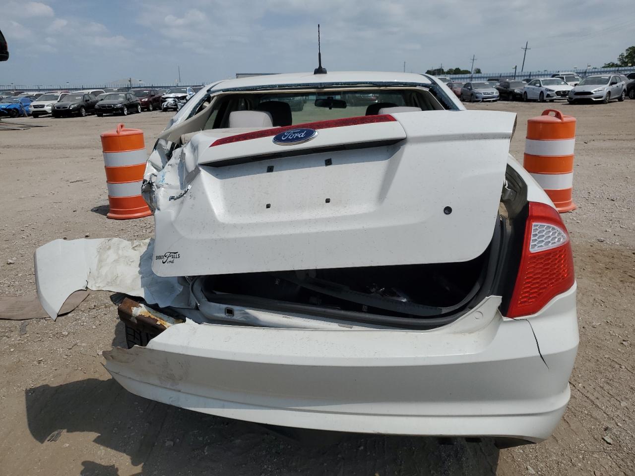 2012 Ford Fusion S VIN: 3FAHP0GA9CR108527 Lot: 63435884