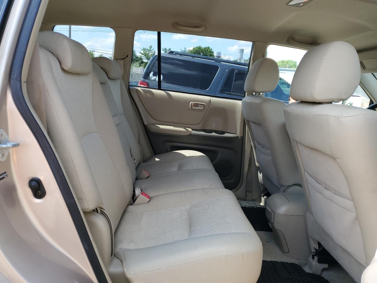 2004 Toyota Highlander Base VIN: JTEDP21A040033047 Lot: 62769644