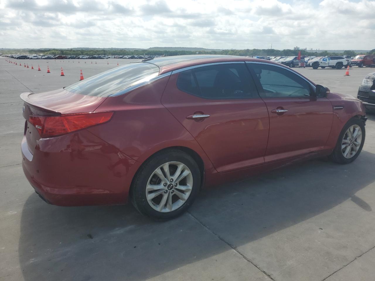 2011 Kia Optima - Image 3