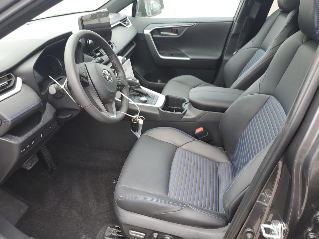 2024 Toyota Rav4 Xse VIN: 2T3E6RFV2RW049107 Lot: 63698114