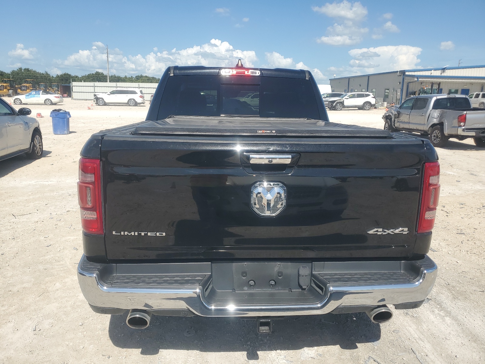 1C6SRFHT1KN863144 2019 Ram 1500 Limited