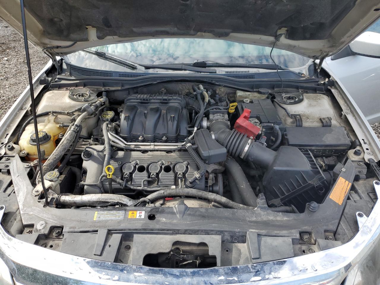 2010 Ford Fusion - Image 11