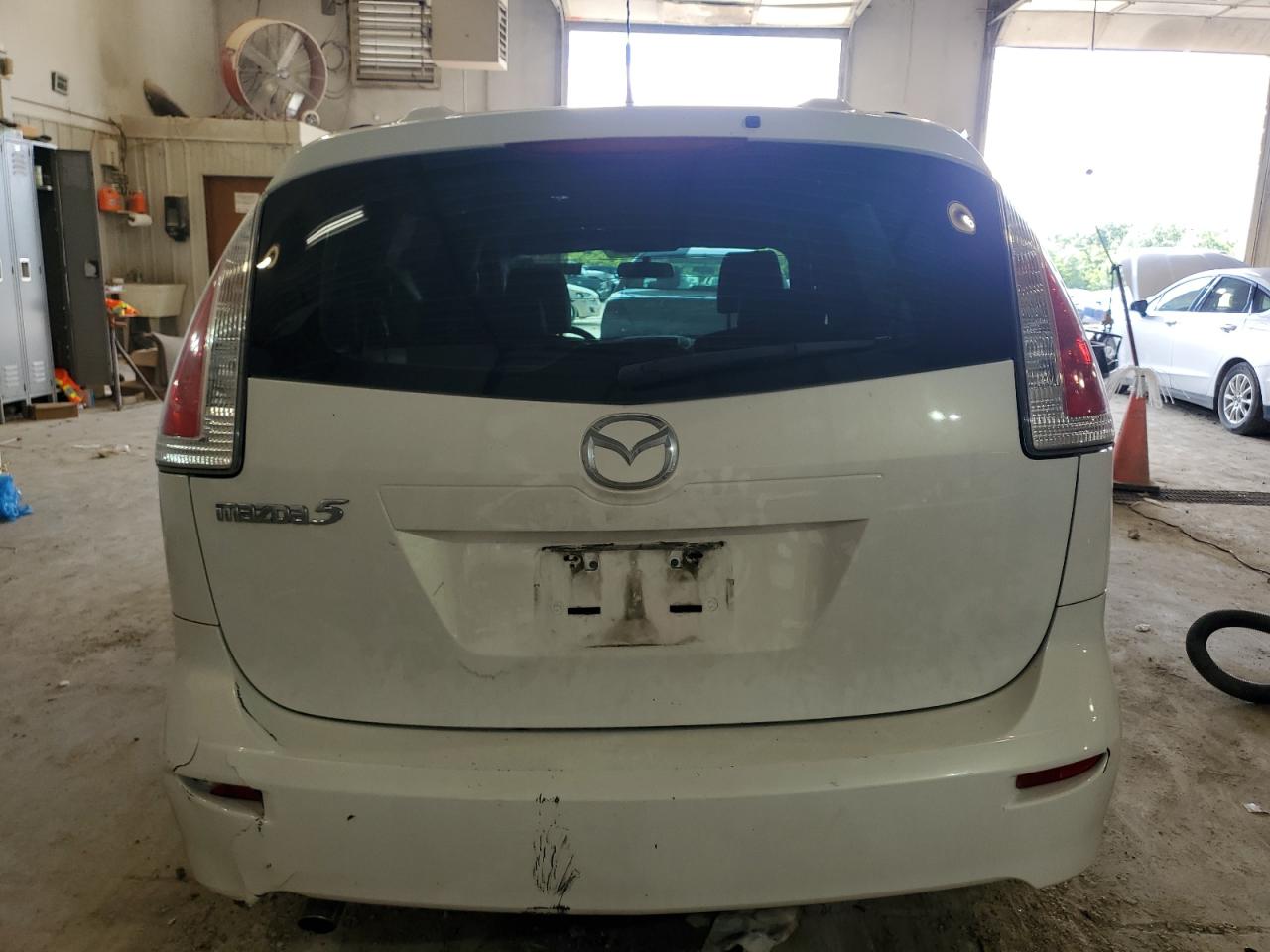 2010 Mazda 5 VIN: JM1CR2W3XA0374407 Lot: 61870014