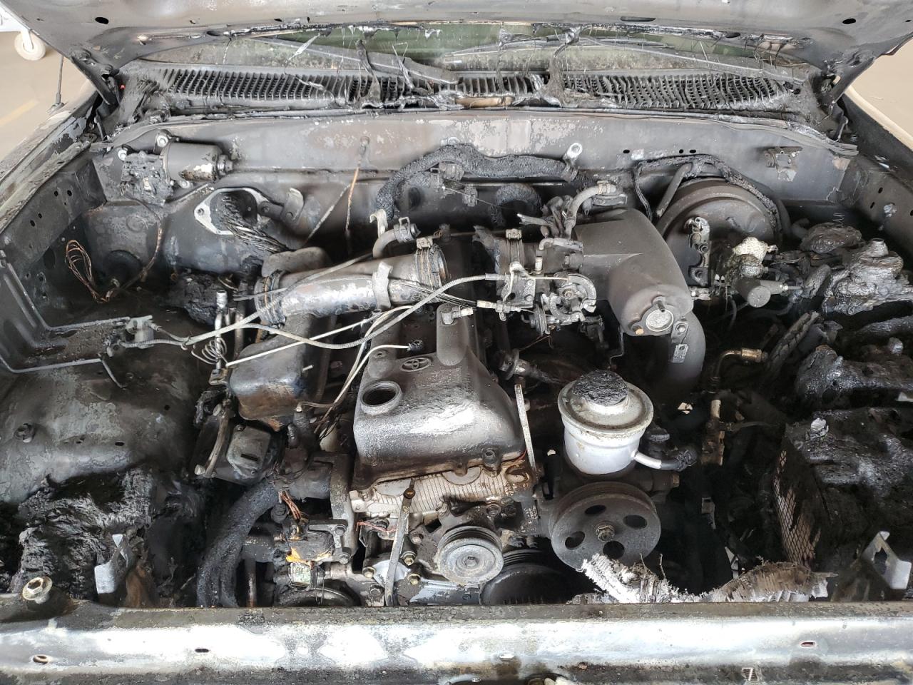 2000 Toyota Tacoma Xtracab Prerunner VIN: 4TASM92N8YZ658145 Lot: 64410354