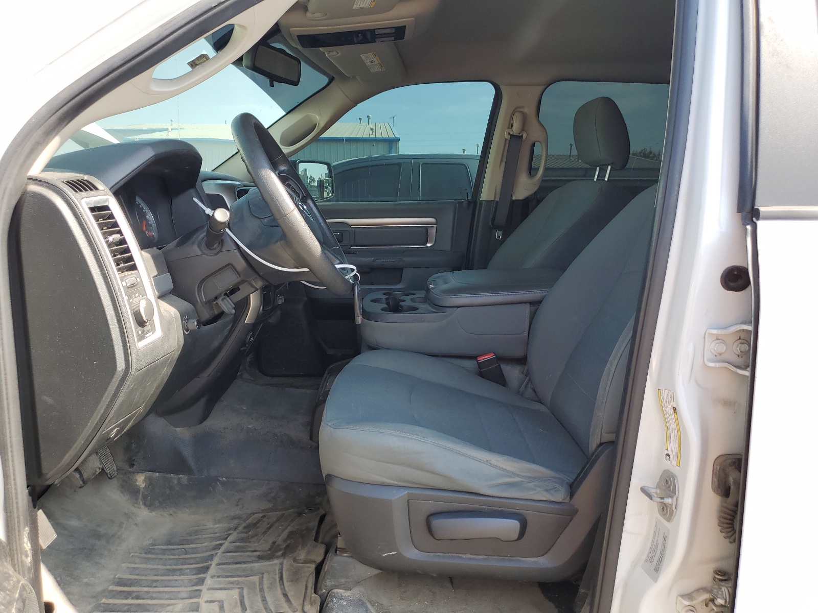 3C6UR5DL8FG565925 2015 Ram 2500 Slt