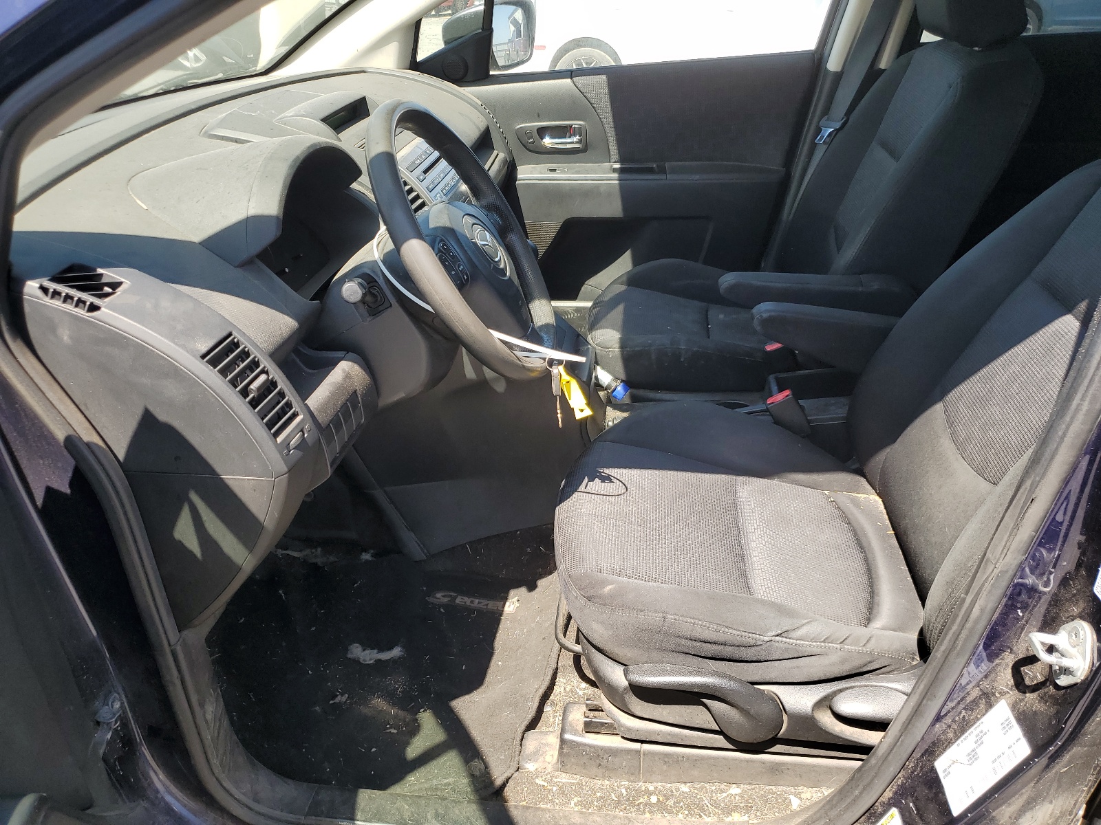 JM1CR29L590353598 2009 Mazda 5