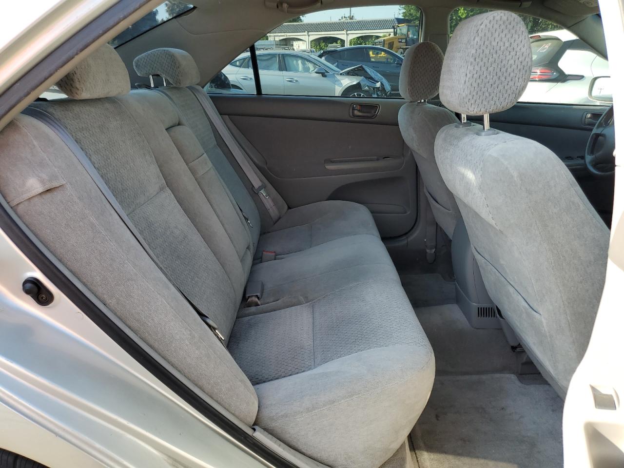 2003 Toyota Camry Le VIN: JTDBE32K330139005 Lot: 64479084