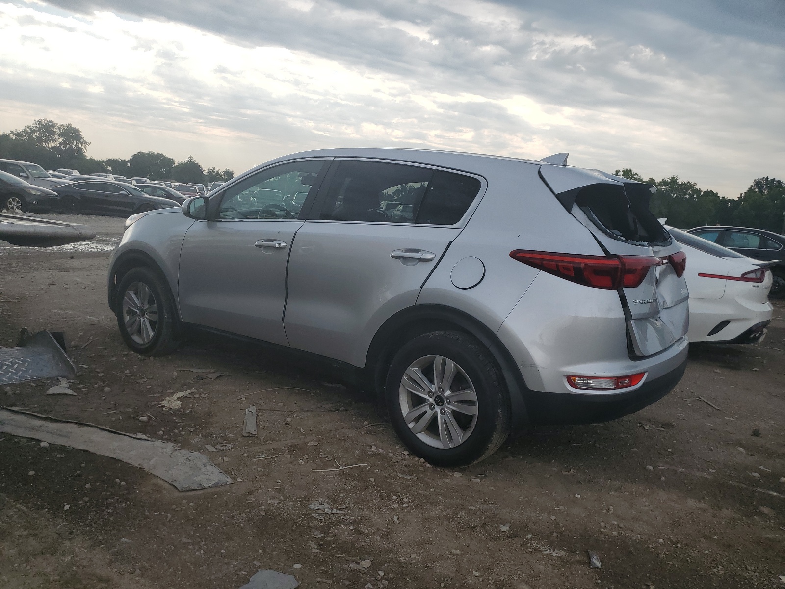 KNDPM3AC6H7300240 2017 Kia Sportage Lx