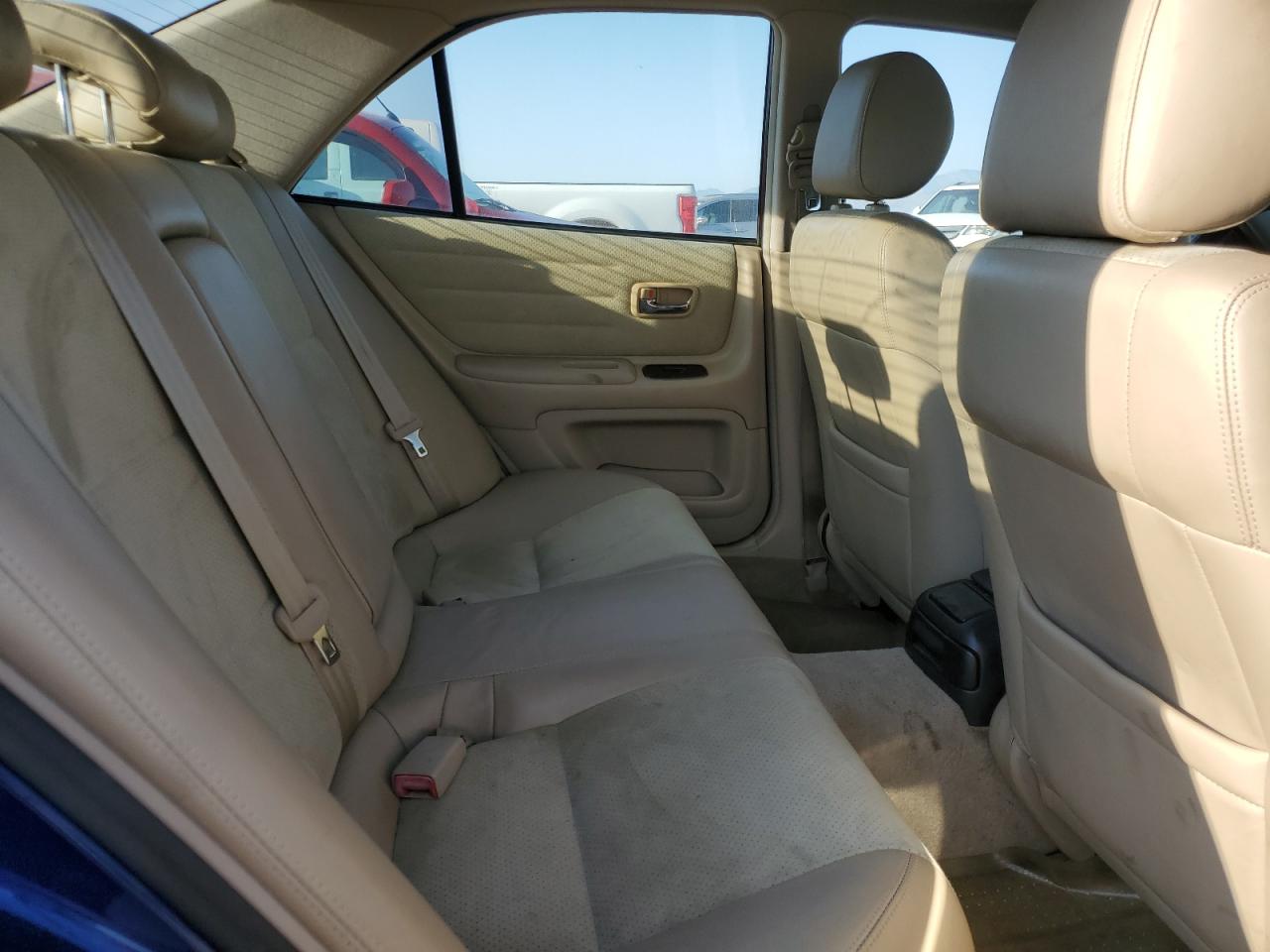 2001 Lexus Is 300 VIN: JTHBD182810027519 Lot: 64394324