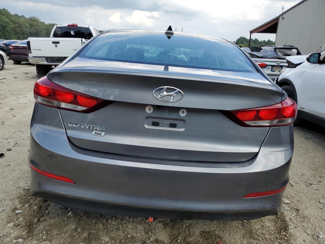 5NPD74LF3JH396952 2018 Hyundai Elantra Se