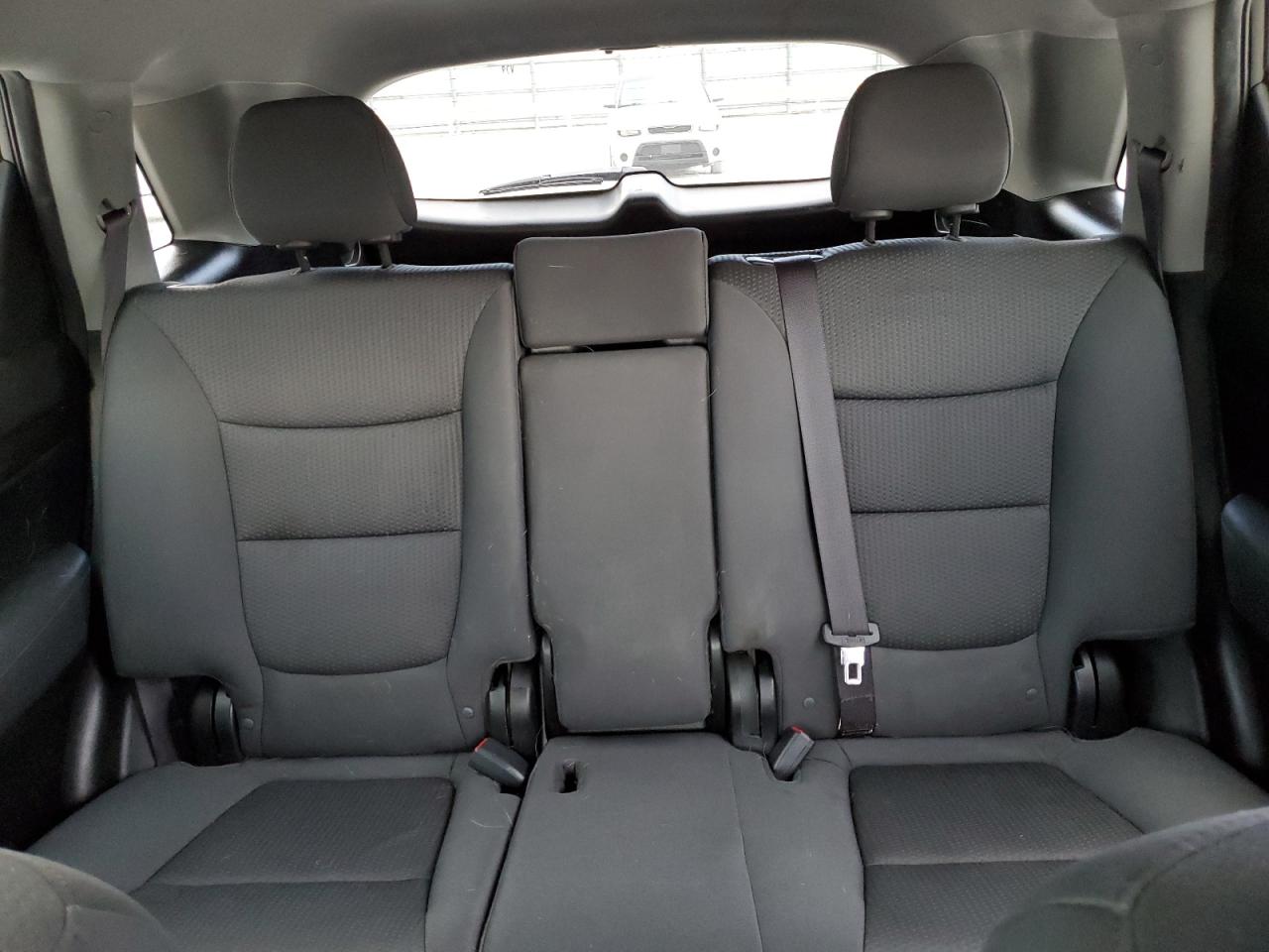 2012 Kia Sorento Base VIN: 5XYKT3A27CG204987 Lot: 65173334