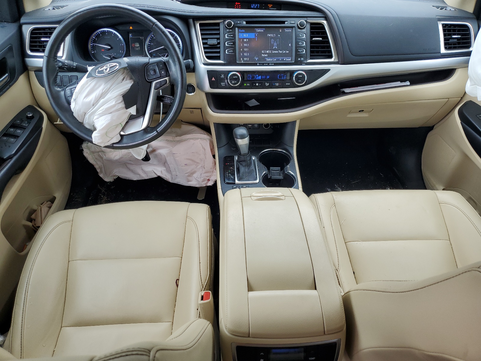 5TDKZRFH3KS359245 2019 Toyota Highlander Se