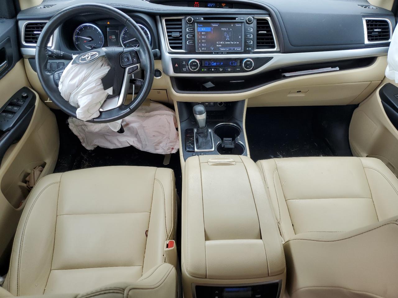 2019 Toyota Highlander Se VIN: 5TDKZRFH3KS359245 Lot: 64803374