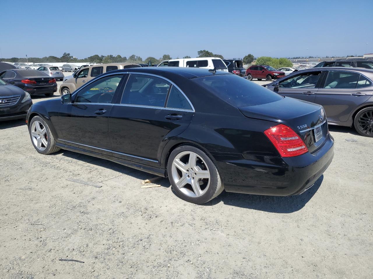 2011 Mercedes-Benz S 550 VIN: WDDNG7BB8BA411822 Lot: 65491994
