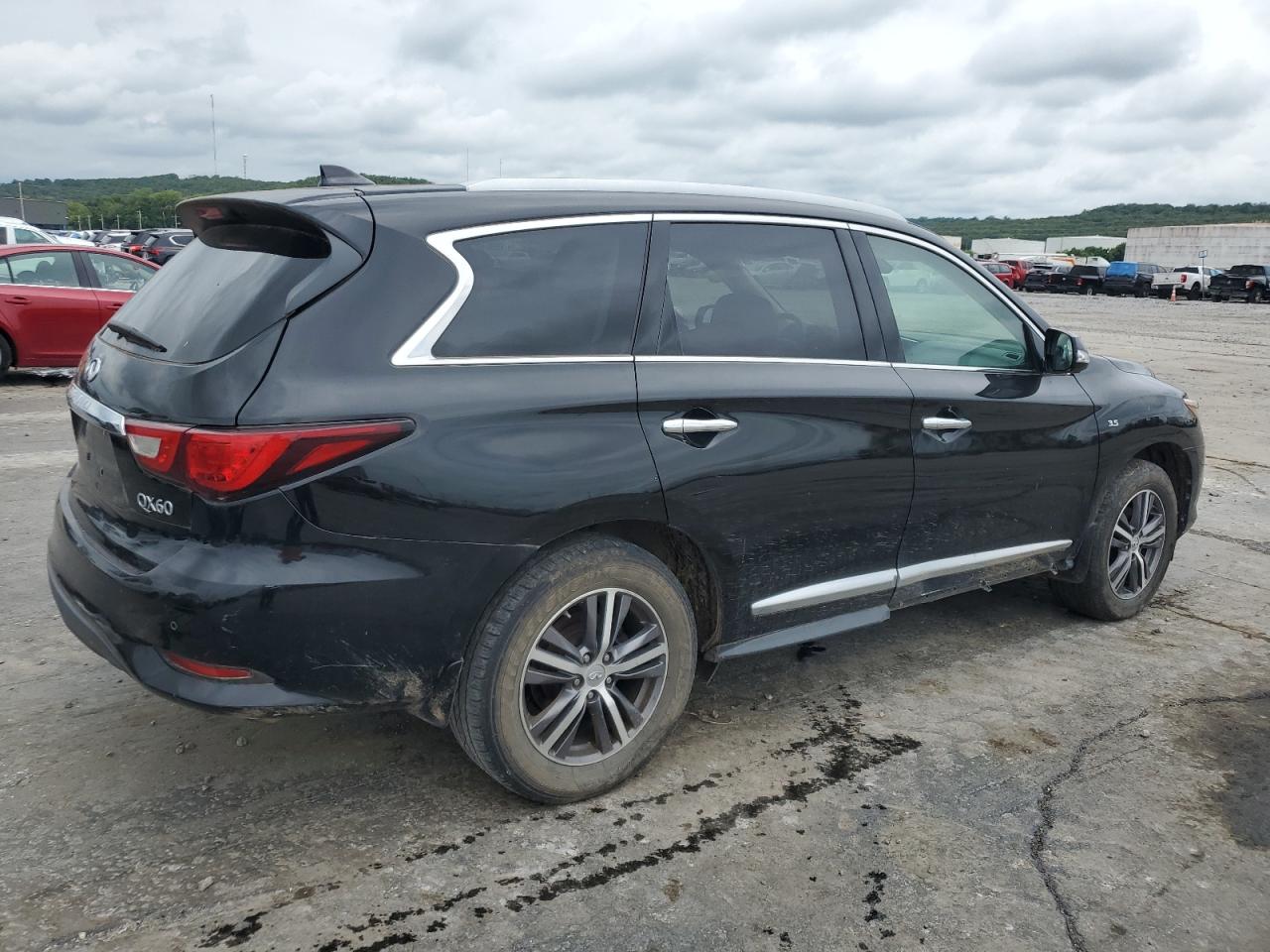 2017 Infiniti QX60 - Image 3