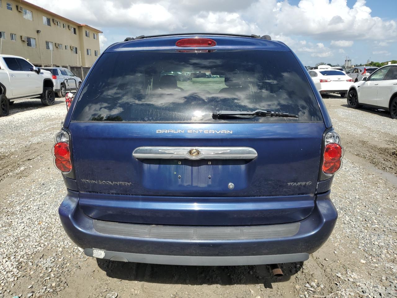 2006 Chrysler Town & Country Touring VIN: 2A4GP54L56R808011 Lot: 64949564