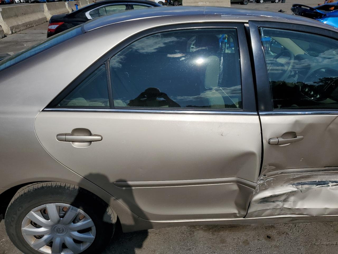 2005 Toyota Camry Le VIN: 4T1BE32K85U636431 Lot: 63975444