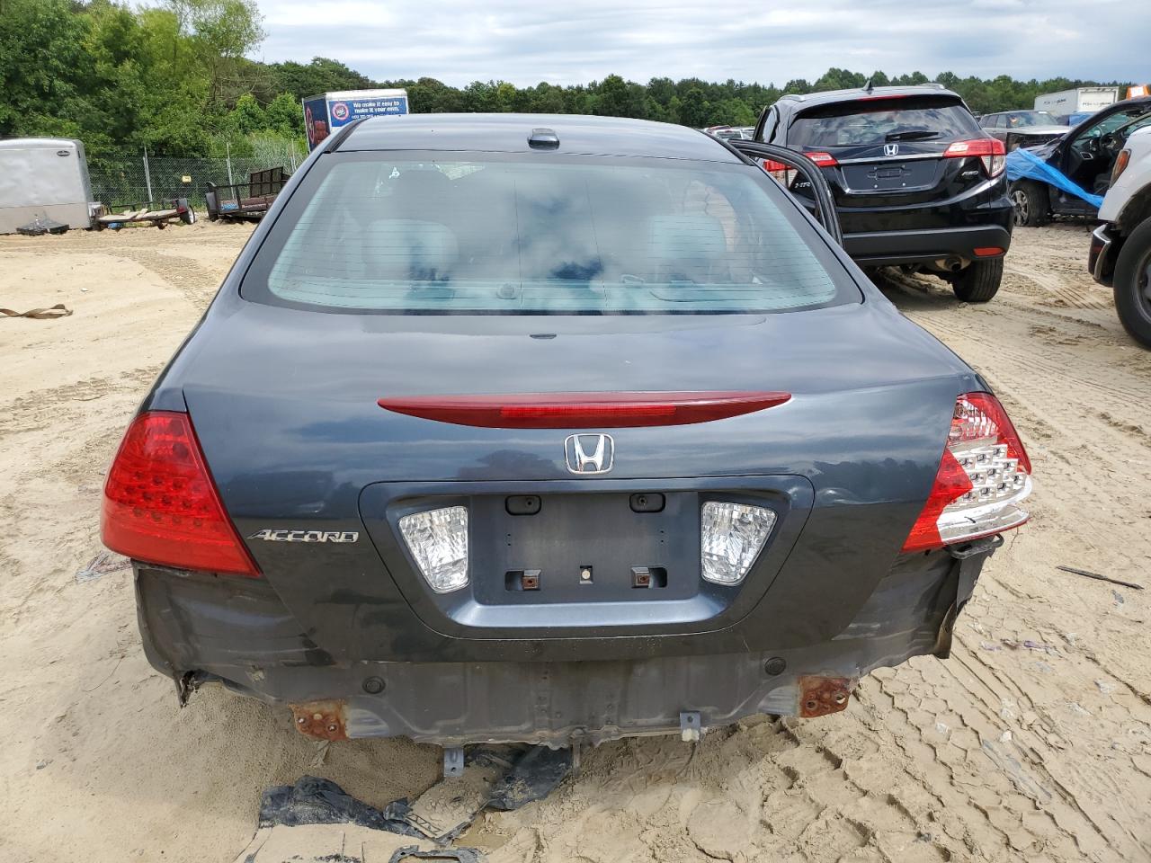 2007 Honda Accord Ex VIN: 1HGCM56857A109992 Lot: 62450554