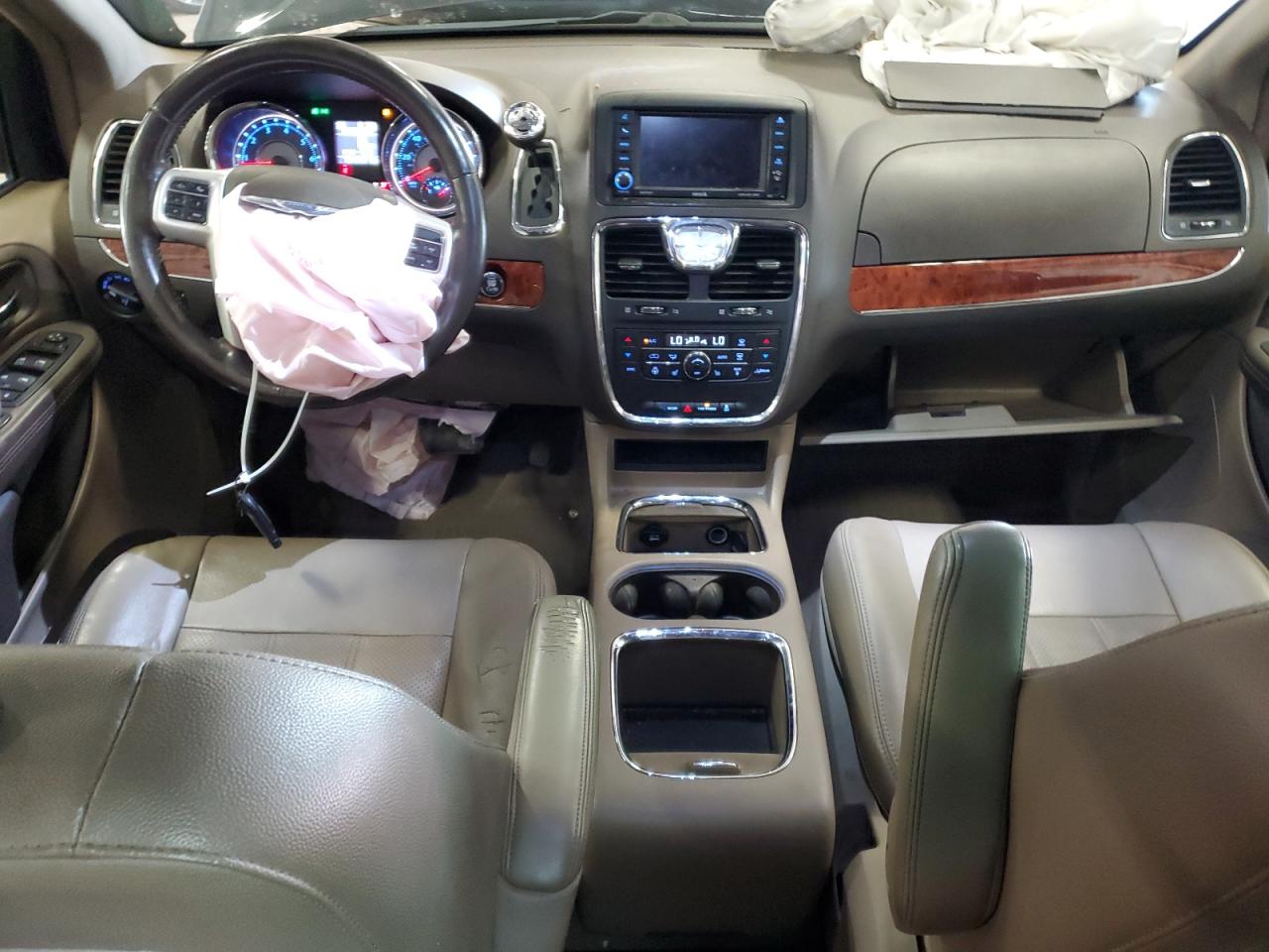 2014 Chrysler Town & Country Touring L VIN: 2C4RC1CG8ER426190 Lot: 62287984