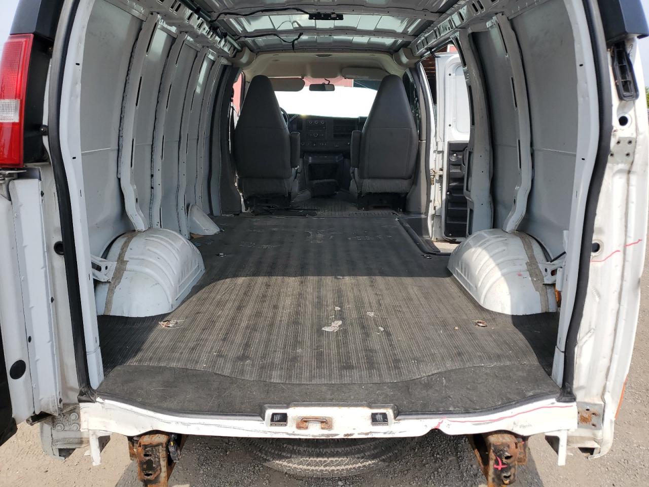 2019 Chevrolet Express G2500 VIN: 1GCWGAFP3K1368198 Lot: 63650494