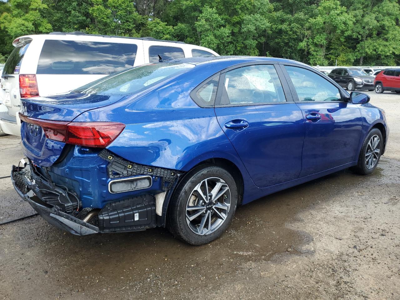2023 Kia Forte - Image 3
