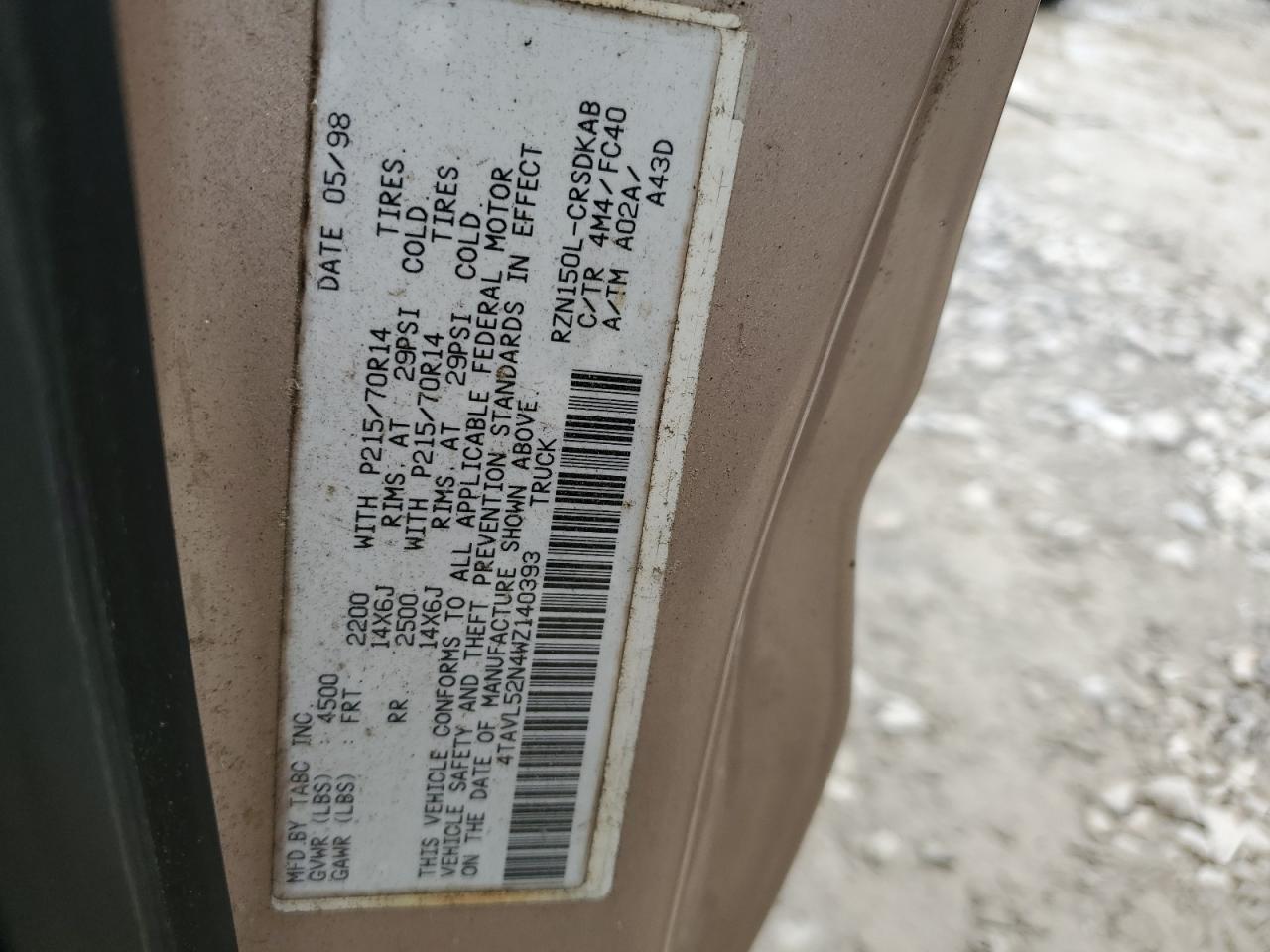 1998 Toyota Tacoma Xtracab VIN: 4TAVL52N4WZ140393 Lot: 64474664