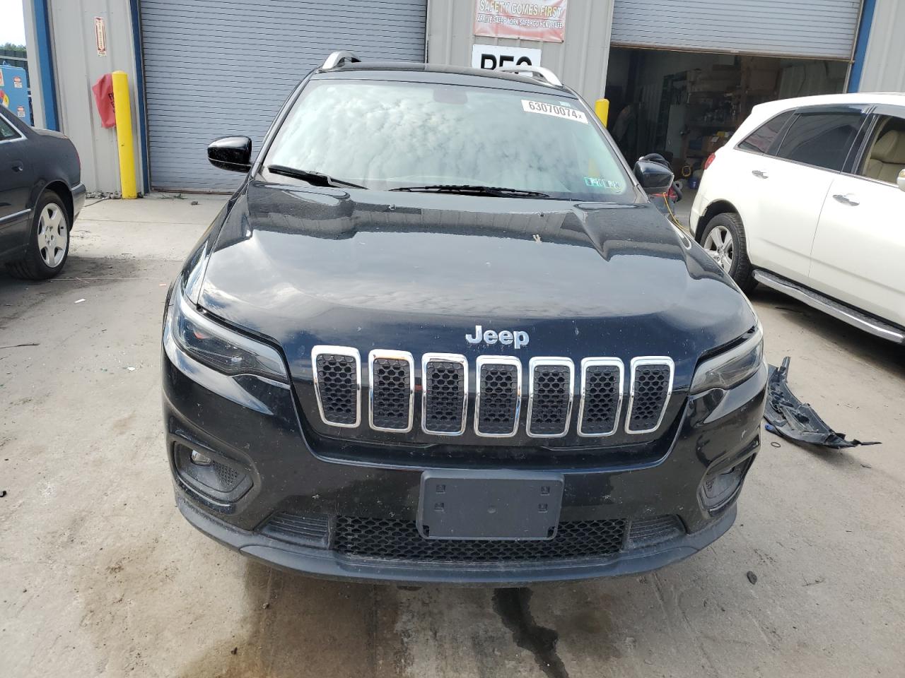 2019 Jeep Cherokee Latitude VIN: 1C4PJLCB5KD466495 Lot: 63070074