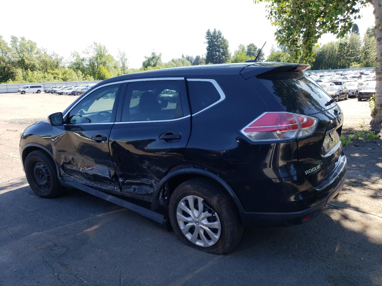 KNMAT2MV7GP680591 2016 NISSAN ROGUE - Image 2